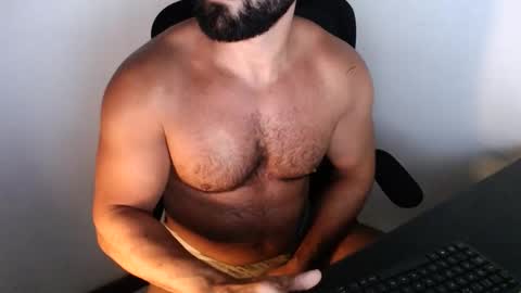 Beard Guy online show from November 8, 4:40 pm