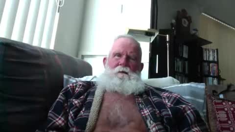 beardbushy online show from May 20, 2:56 pm