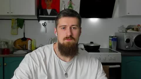 Snapshot of bearded_legend chatting on January 13, 7:42 pm Zeus online show from January 13, 7:42 pm