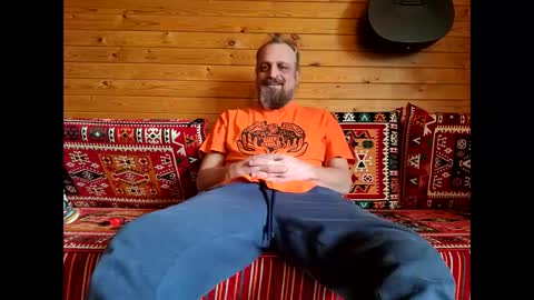 Snapshot of bearded_woodsman chatting on December 10, 5:11 pm bearded_woodsman online show from December 10, 5:11 pm