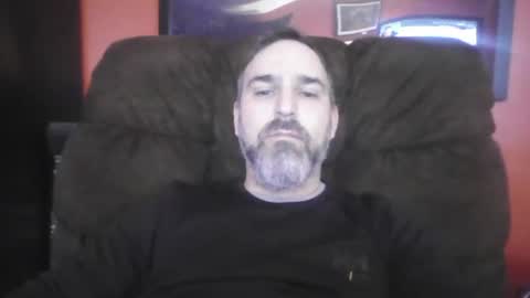 Snapshot of beardedambition chatting on December 20, 1:54 pm beardedambition online show from December 20, 1:54 pm