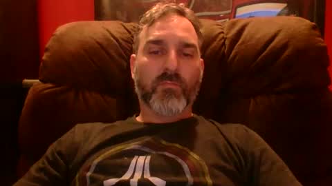 Snapshot of beardedambition chatting on October 1, 11:22 pm beardedambition online show from October 1, 11:22 pm