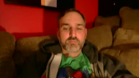 Snapshot of beardedambition chatting on June 8, 12:47 am beardedambition online show from June 8, 12:47 am