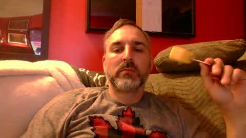 Snapshot of beardedambition chatting on June 12, 1:26 am beardedambition online show from June 12, 1:26 am