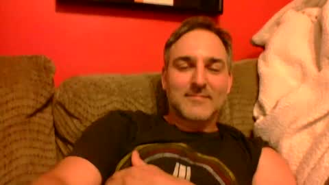 Snapshot of beardedambition chatting on June 25, 1:49 am beardedambition online show from June 25, 1:49 am
