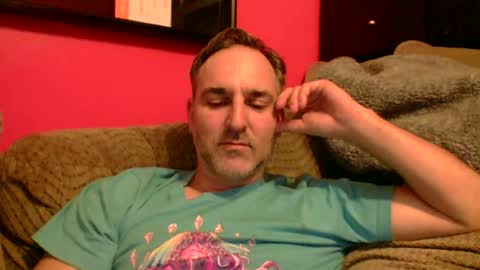 Snapshot of beardedambition chatting on June 27, 2:38 am beardedambition online show from June 27, 2:38 am
