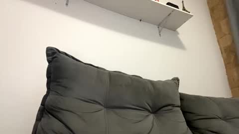 Min online show from February 3, 7:46 am