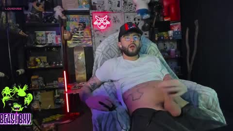 Snapshot of beastbxy chatting on March 5, 8:54 am beast bxy online show from March 5, 8:54 am