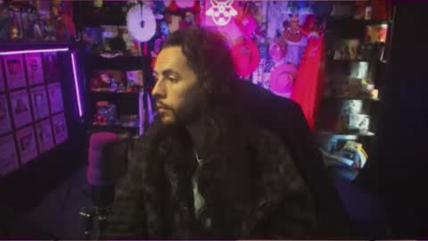 Snapshot of beastbxy chatting on October 16, 12:11 am beast bxy online show from October 16, 12:11 am