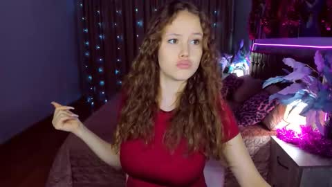 BeatriceWild online show from December 19, 11:06 am