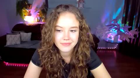 BeatriceWild online show from May 9, 11:04 am