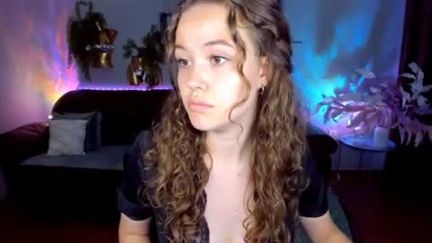 Snapshot of beatricewild chatting on July 8, 10:09 am BeatriceWild online show from July 8, 10:09 am