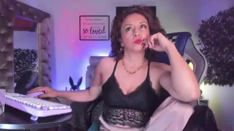 Chanel online show from November 9, 5:50 am