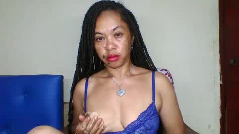 Snapshot of beaute_choco chatting on July 4, 11:55 pm Eva online show from July 4, 11:55 pm