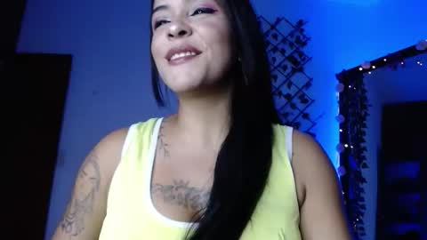 Snapshot of beautibellah chatting on February 1, 12:53 am beautibellah online show from February 1, 12:53 am
