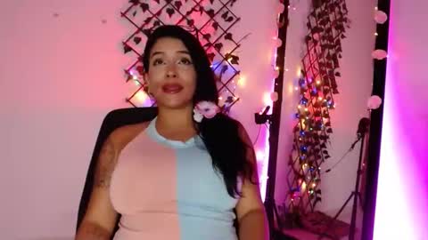 Snapshot of beautibellah chatting on February 14, 2:52 am beautibellah online show from February 14, 2:52 am