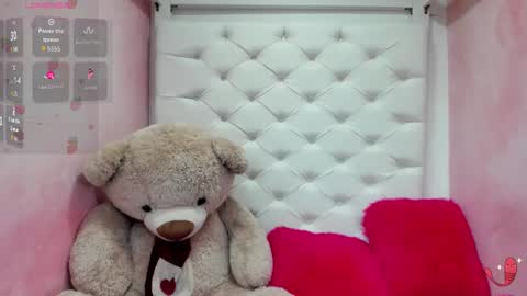 Snapshot of beautiful__brunette chatting on February 14, 12:24 pm beautiful__brunette online show from February 14, 12:24 pm