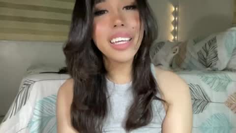 Snapshot of beautiful_lust69 chatting on July 24, 4:27 pm Sweet Aya online show from July 24, 4:27 pm