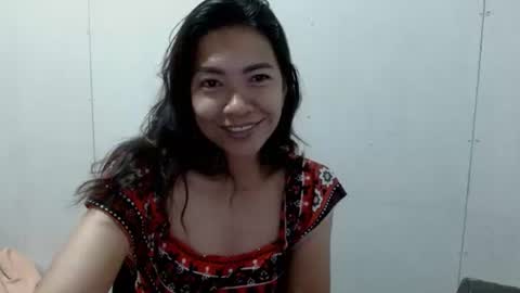 Snapshot of beautiful_sm1le chatting on November 25, 3:56 pm Smiley online show from November 25, 3:56 pm