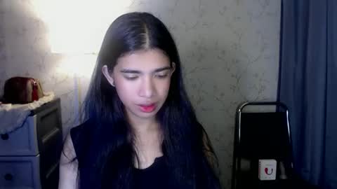 Snapshot of beautifultrixie chatting on February 4, 10:54 am TRIXIE online show from February 4, 10:54 am