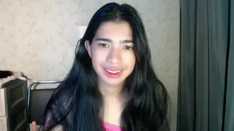 Snapshot of beautifultrixie chatting on February 5, 10:53 am TRIXIE online show from February 5, 10:53 am