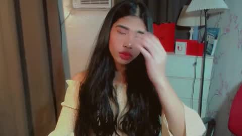 Snapshot of beautifultrixie chatting on February 14, 2:52 am TRIXIE online show from February 14, 2:52 am