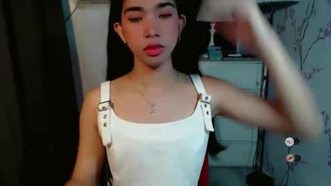 Snapshot of beautifultrixie chatting on March 2, 1:41 am TRIXIE online show from March 2, 1:41 am