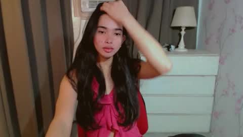 Snapshot of beautifultrixie chatting on April 20, 9:34 am TRIXIE online show from April 20, 9:34 am