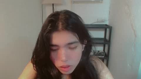 Snapshot of beautifultrixie chatting on May 30, 11:35 pm TRIXIE online show from May 30, 11:35 pm
