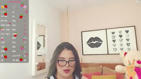 Snapshot of beautty_pink chatting on January 8, 7:56 pm beautty_pink online show from January 8, 7:56 pm