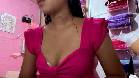 Snapshot of beauty_abby chatting on May 18, 3:57 am beauty_abby online show from May 18, 3:57 am