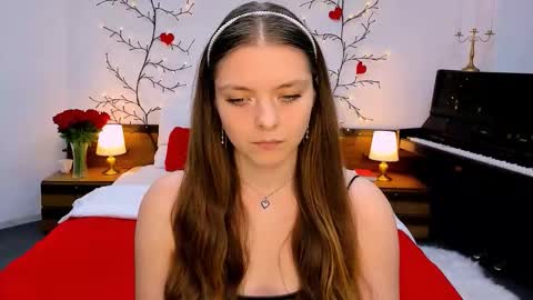 Snapshot of beautyfrominside chatting on October 1, 9:04 am Gloria online show from October 1, 9:04 am