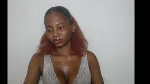 Snapshot of beautyslut1 chatting on March 1, 9:17 pm beautyslut1 online show from March 1, 9:17 pm