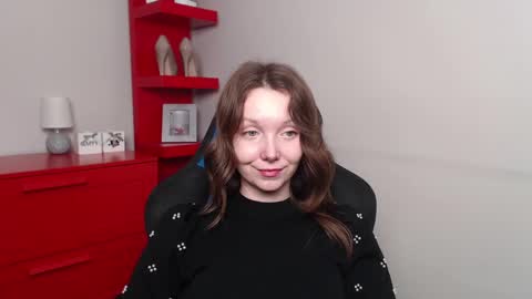 Snapshot of beautyzoexx chatting on December 2, 6:30 am Zoe online show from December 2, 6:30 am