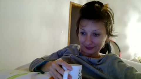 Snapshot of bebacksooon chatting on January 13, 7:10 pm Raluca online show from January 13, 7:10 pm