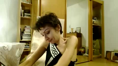 Snapshot of bebacksooon chatting on March 6, 6:59 pm Raluca online show from March 6, 6:59 pm