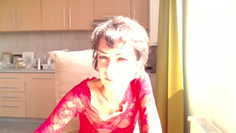 Snapshot of bebacksooon chatting on September 13, 11:21 am Raluca online show from September 13, 11:21 am