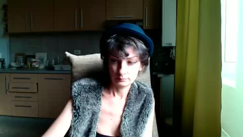 Snapshot of bebacksooon chatting on September 25, 1:26 pm Raluca online show from September 25, 1:26 pm