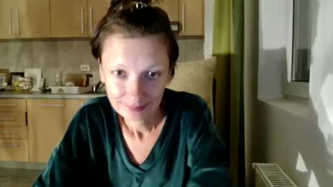 Snapshot of bebacksooon chatting on September 29, 5:40 pm Raluca online show from September 29, 5:40 pm
