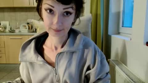 Snapshot of bebacksooon chatting on October 4, 4:05 pm Raluca online show from October 4, 4:05 pm