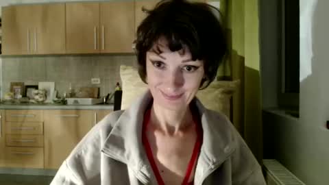 Snapshot of bebacksooon chatting on October 8, 4:37 pm Raluca online show from October 8, 4:37 pm