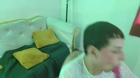 Snapshot of bebecita_hot1 chatting on May 6, 8:03 pm Bebecita HOT online show from May 6, 8:03 pm