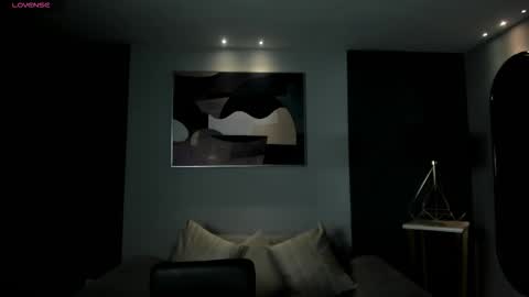 Am Becca online show from February 11, 12:10 pm