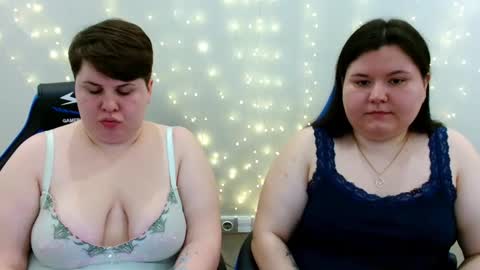 BeckyAndEllen online show from March 19, 12:53 pm