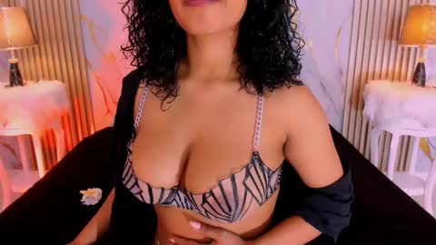 B E C K Y online show from October 25, 2:13 pm