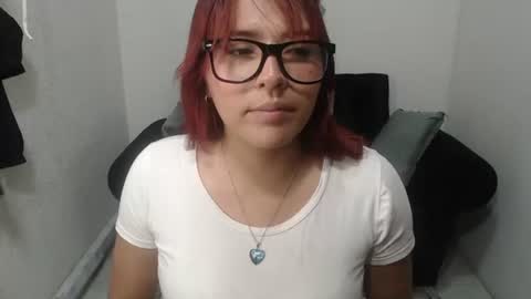 Snapshot of beckysexyhot69 chatting on July 1, 6:29 pm beckysexyhot69 online show from July 1, 6:29 pm