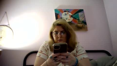 Snapshot of bedbandits chatting on October 21, 10:10 pm Bedbandits69 online show from October 21, 10:10 pm