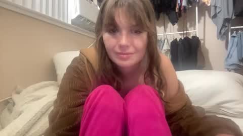 beebeebuzzzzzz online show from February 16, 8:21 am