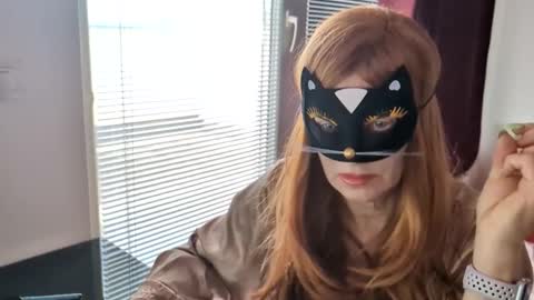 Snapshot of beebow99 chatting on April 26, 4:26 pm Beebow online show from April 26, 4:26 pm