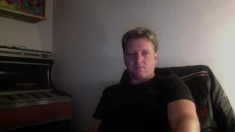 Snapshot of beefeater_7 chatting on October 10, 9:14 pm beefeater_7 online show from October 10, 9:14 pm